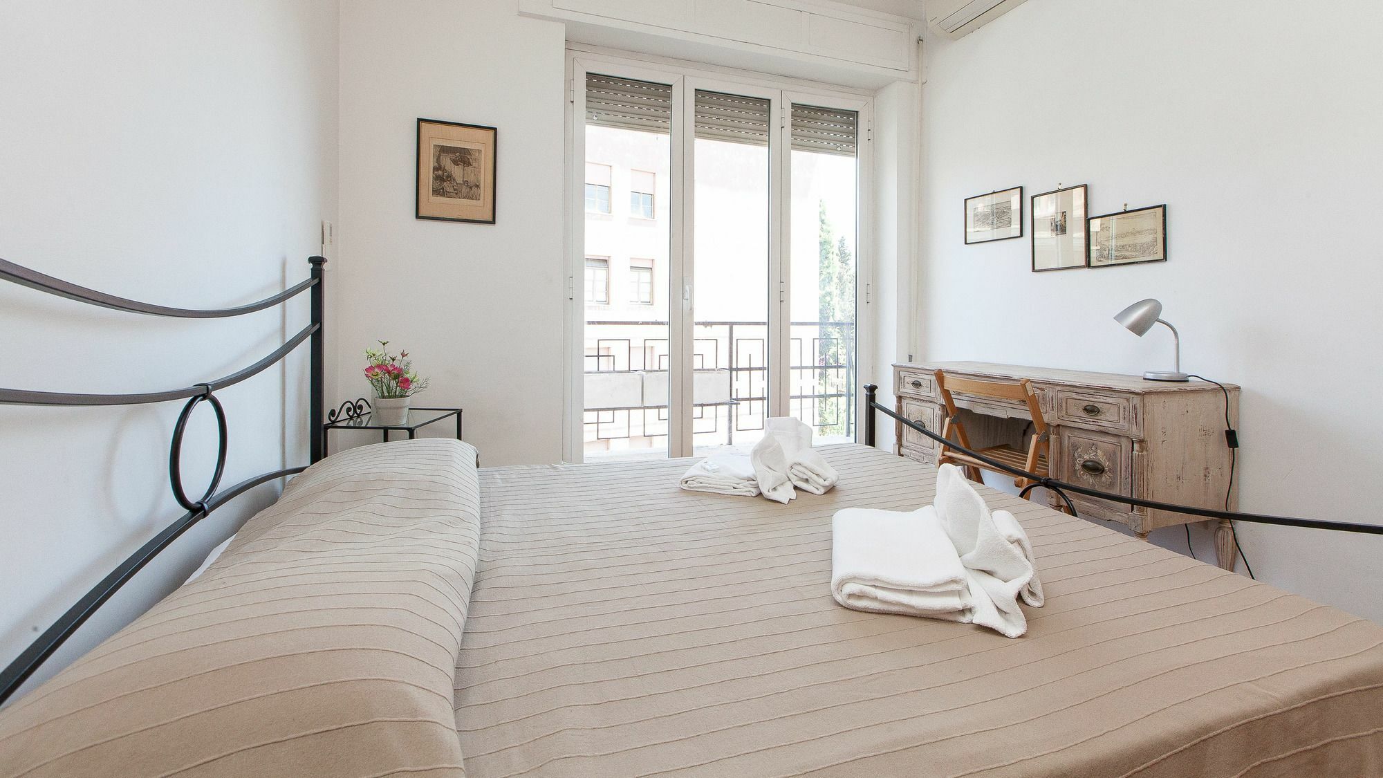 Apartment In Guinizzelli Rom